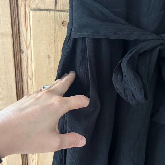 By Anthropologie 2 Black Jumpsuit Wide Leg Cropped Belted‎ - Picture 7 of 13